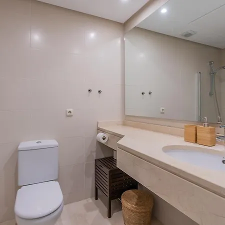 Modern 2-bed Alcazaba Lagoon 313 エステポナ